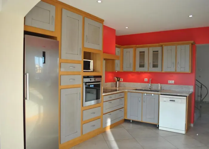 Kerine Holiday home Valencin